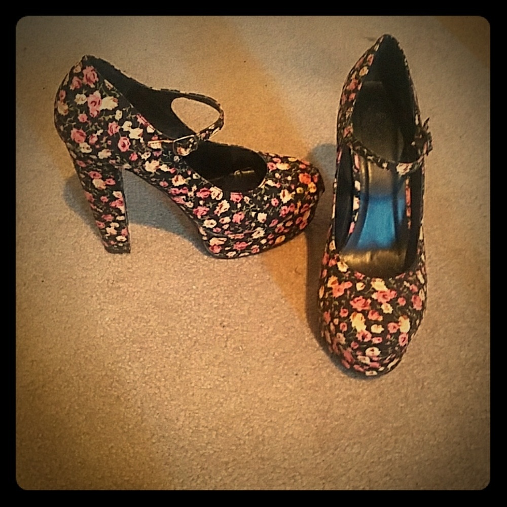 Floral heels